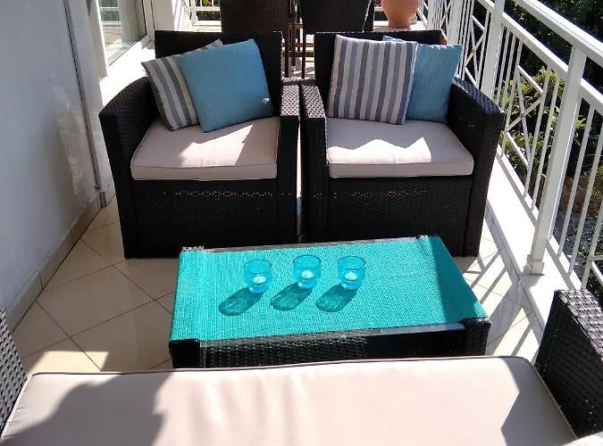 Alekos Διαμέρισμα *